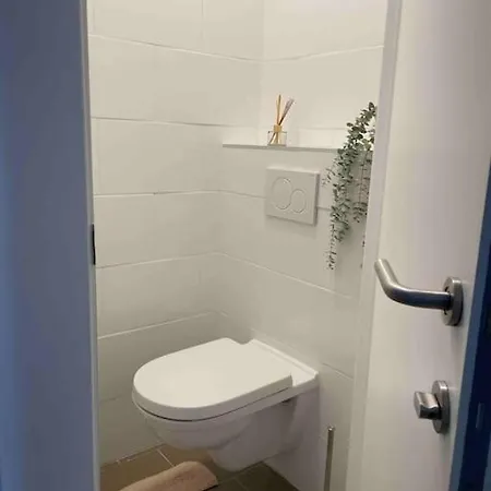 Residentie Piccadilly 2 Slpk Te Oostende, 4 Tot 5 Pers, Met Terras Ostend